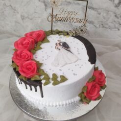 Couples Anniversary Cake