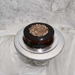 Kitkat Chocolate Crunchy Cake